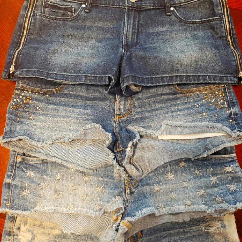 Bundle of 4 Abercrombie & Fitch Shorts